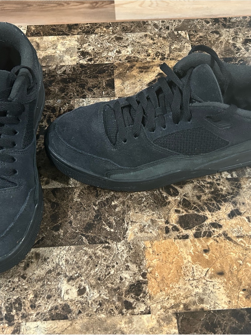 Men's All-Black Low-Top Sneakers